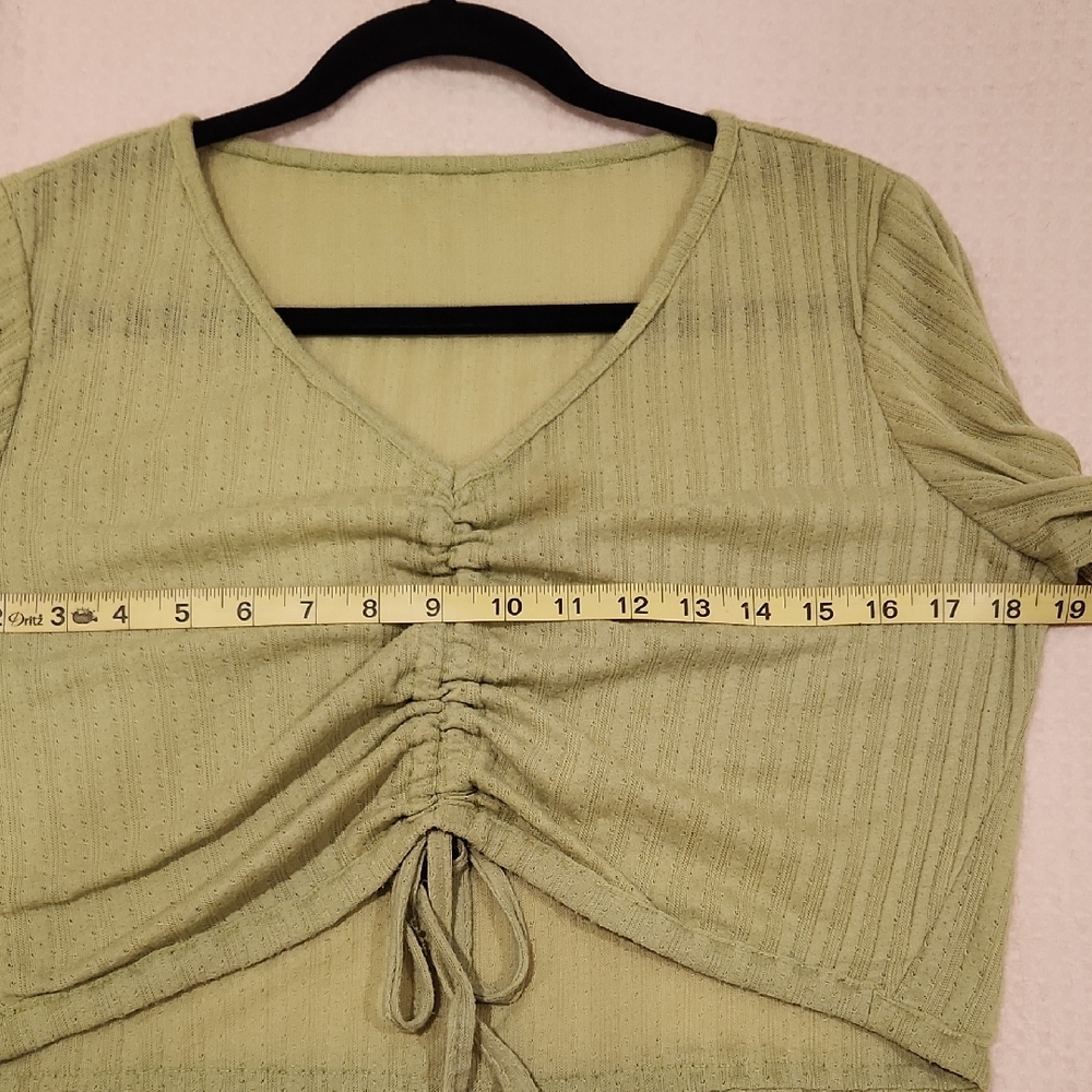 Green Ribbed Ruched Tie Front Blouse - Picture 9 of 11